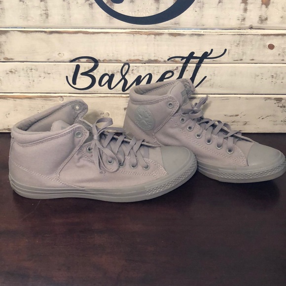 Men’s Chuck Taylor converse all-stars high-tops